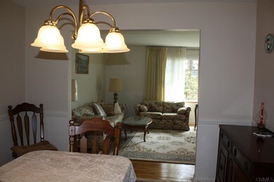 10 Robinson Rd, Schenectady, NY 12302 - photo 6