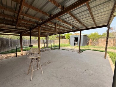 826 Fm 1589, Eagle Pass, TX 78852 - photo 7