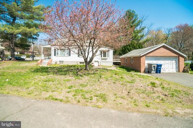 3029 Sleepy Hollow Rd, Falls Church, VA 22042 - photo 2