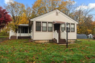 12 Pine St, Waterford, CT 06385 - photo 2