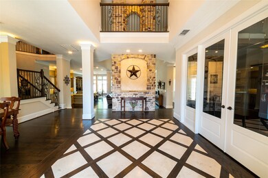 1602 Monarch Oaks St, Houston, TX 77055 - photo 6