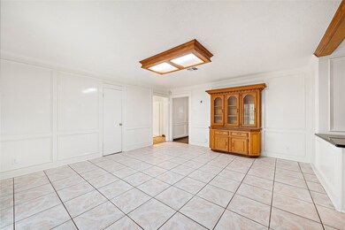 3075 Charter Oaks Dr, Houston, TX 77093 - photo 4