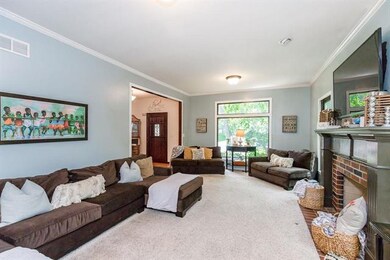 15609 Reeds St, Overland Park, KS 66223 - photo 7