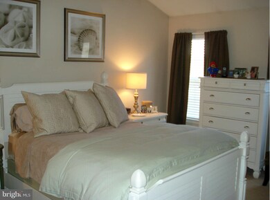 2612 Lotuswood Ct, Odenton, MD 21113 - photo 7