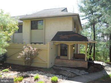 17 Pine Woods Ct unit 17, Reading, PA 19607 - photo 3