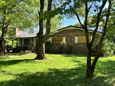 304 Bowling Alley Rd, Manchester, TN 37355 - photo 2