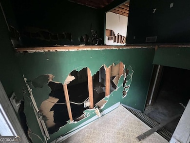 5827 Christopher Ln, Lithonia, GA 30058 - photo 3