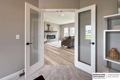 5501 Kestrel Pkwy, Elkhorn, NE 68022 - photo 6