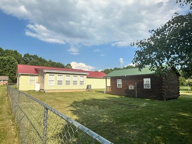 135 Roundhouse Cir, Georgetown, OH 45121 - photo 5