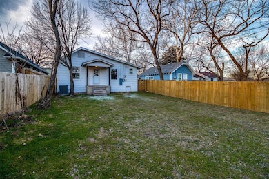 626 E Heron St, Denison, TX 75021 - photo 4