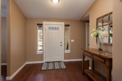 batch_03 foyer with front door