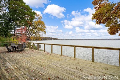 6-web-or-mls-1144 E 88th-24