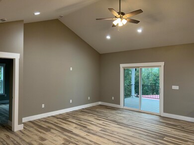 531 Meadowcrest Ln, Dandridge, TN 37725 - photo 3