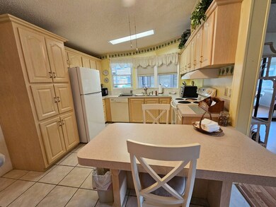 9531 Cedar Tree Ln unit 173, Lakeland, FL 33809 - photo 7