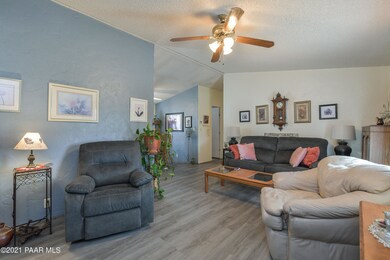 830 Picacho Livingroom B