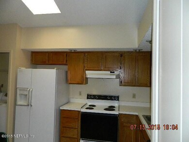 8783 Townsquare Ct, Jacksonville, FL 32216 - photo 2