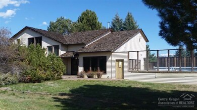 3698 SW Helmholtz Way, Redmond, OR 97756 - photo 2