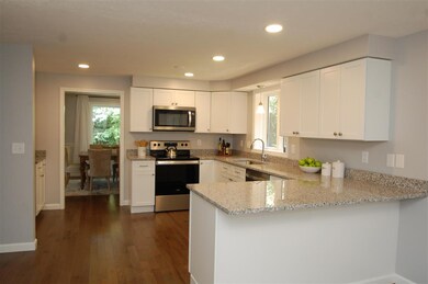 18 Hazelnut Ln, Londonderry, NH 03053 - photo 2