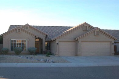 Fernwood Court Front of Home 3