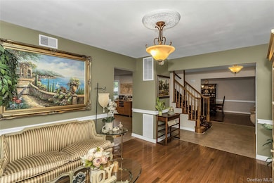 16 Abbey Ln unit 116, Setauket, NY 11733 - photo 5