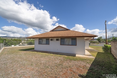4544 Mahie St unit (Main), Honolulu, HI 96818 - photo 3