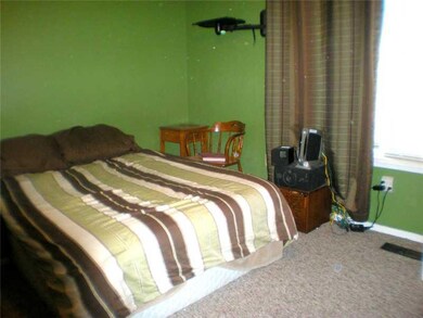 Bedroom. Two equally sized roomy bedrooms, perfect for students.