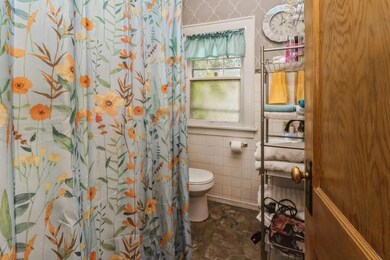 736 S 3rd Ave E, Newton, IA 50208 - photo 7