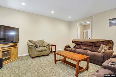 2915 Island View Dr NE, Salem, OR 97303 - photo 7