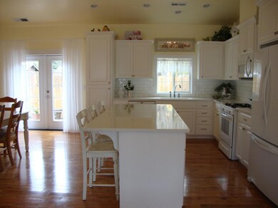 103 Brolin Ct, Rogue River, OR 97537 - photo 7