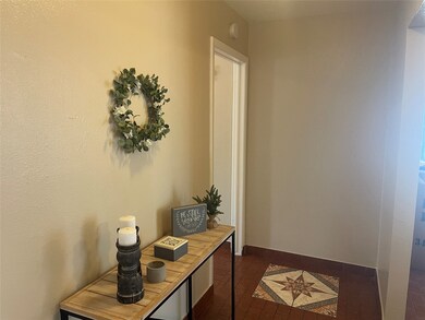 8910 Deer Trail Dr unit 770, Houston, TX 77088 - photo 4