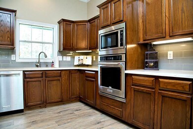 9210 Diamante Dr, Magnolia, TX 77354 - photo 5