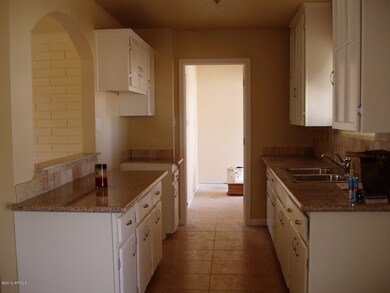 4539 N 48th Dr, Phoenix, AZ 85031 - photo 2