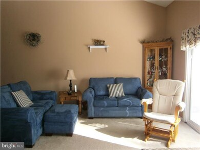 55 Griffith Miles Cir, Warminster, PA 18974 - photo 5