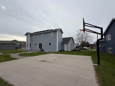 407 Kroshus Dr, Dilworth, MN 56529 - photo 7