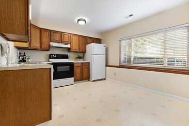 171 Tall Oaks Dr unit C, South Weymouth, MA 02190 - photo 5