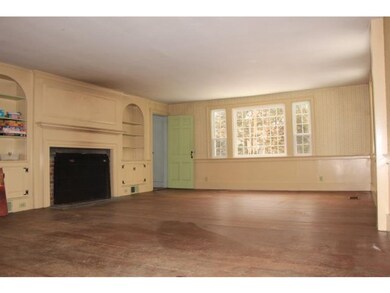 15 Pleasant St, Bellows Falls, VT 05101 - photo 4