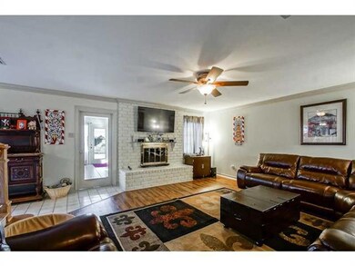 Den/Family/Great Room.