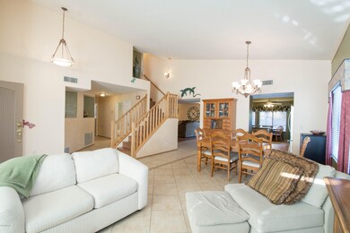 Living/Dining area