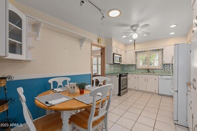 8620 N 7th Ave, Phoenix, AZ 85021 - photo 7