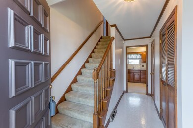 1739 Balsamridge Rd, Columbus, OH 43229 - photo 5