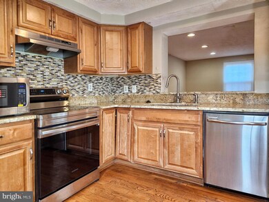 13931 Winding Ridge Ln, Centreville, VA 20121 - photo 6