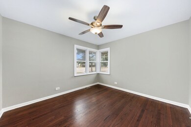 555 S 3rd Ave, Des Plaines, IL 60016 - photo 7