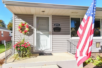 2751 N 88th St, Milwaukee, WI 53222 - photo 2