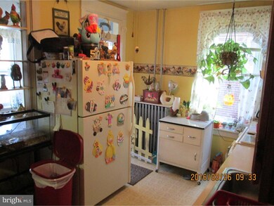 619 Crescent Ave, Reading, PA 19605 - photo 7