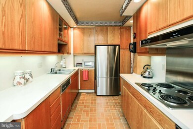 4826 17th St N, Arlington, VA 22207 - photo 5