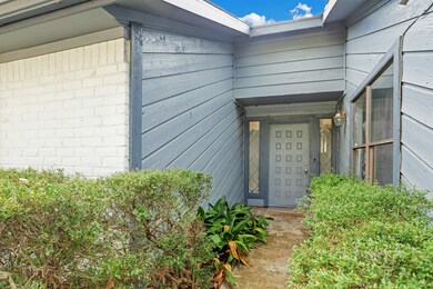 8715 Wildforest Dr, Houston, TX 77088 - photo 3