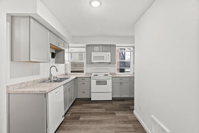 1424 W 10th Ave, Spokane, WA 99204 - photo 4