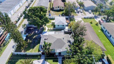 2dji_0065_6_7_8_9aerial 2118 thomas st