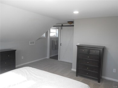 6453 Beverly Hills Rd, Coopersburg, PA 18036 - photo 5