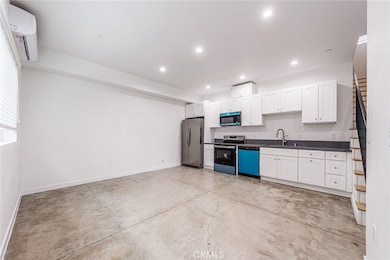 11839 1/2 Runnymede St, Los Angeles, CA 91605 - photo 2